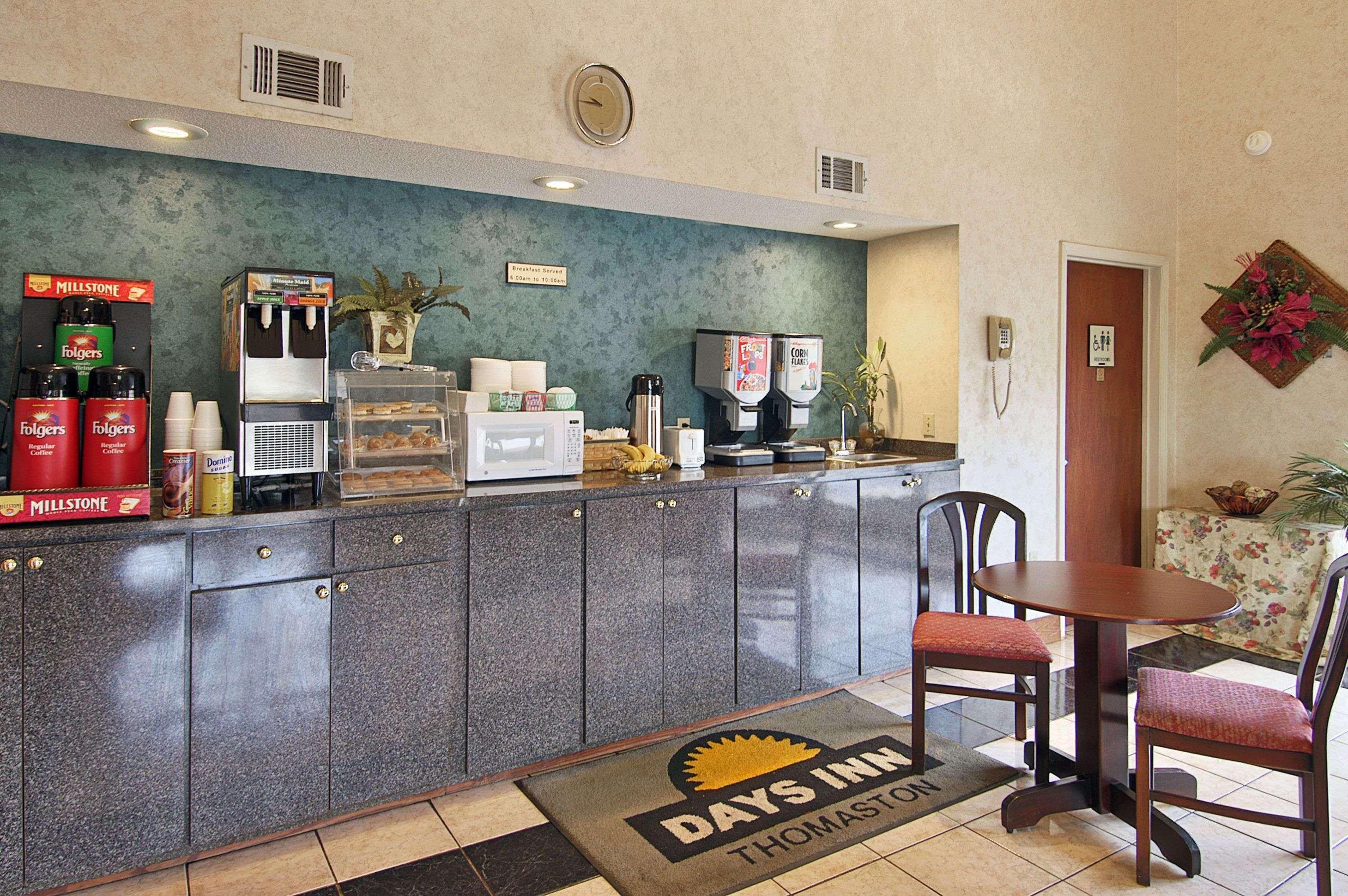 Days Inn By Wyndham Thomaston Esterno foto