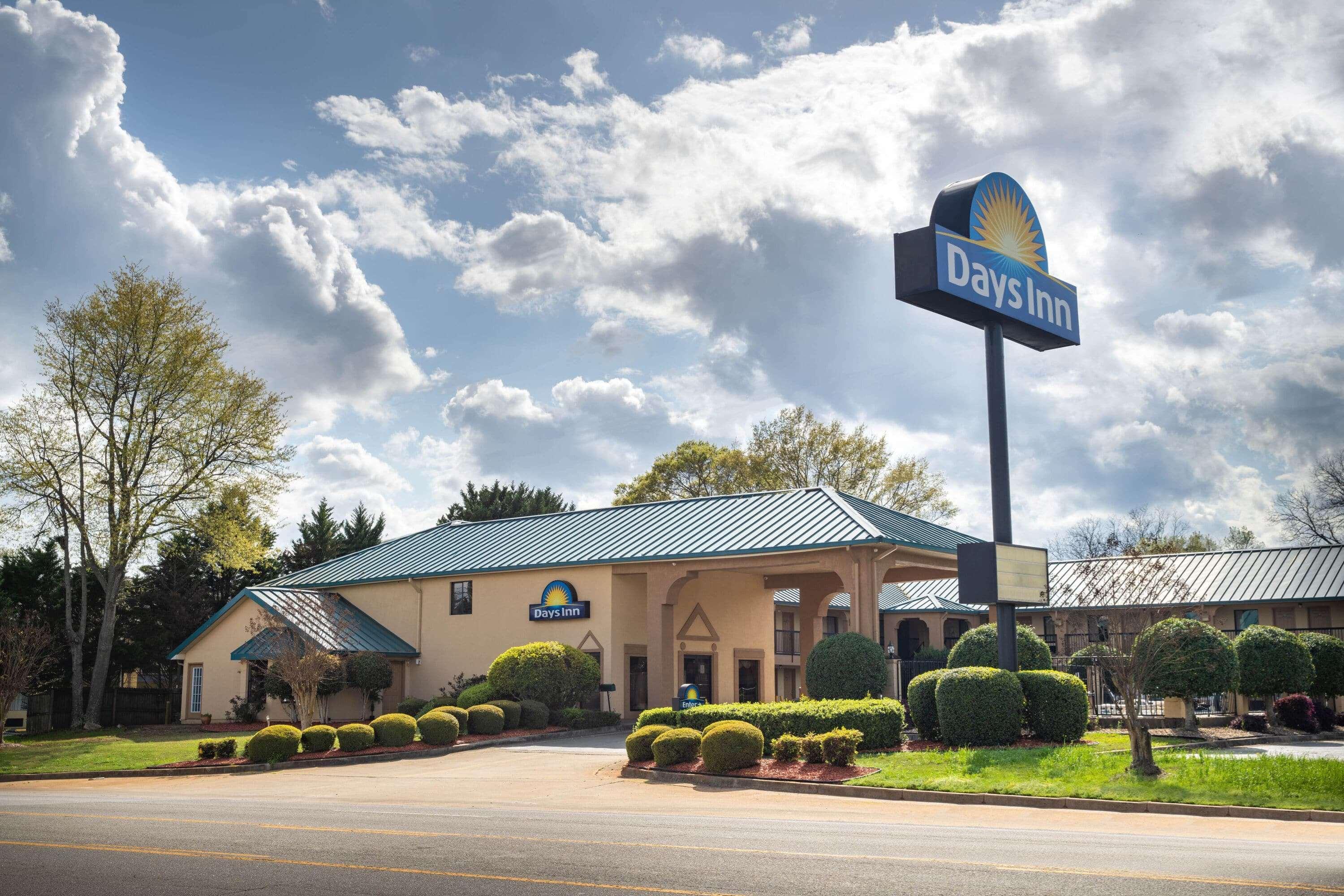 Days Inn By Wyndham Thomaston Esterno foto